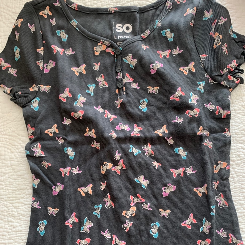 NWT butterfly girls tee